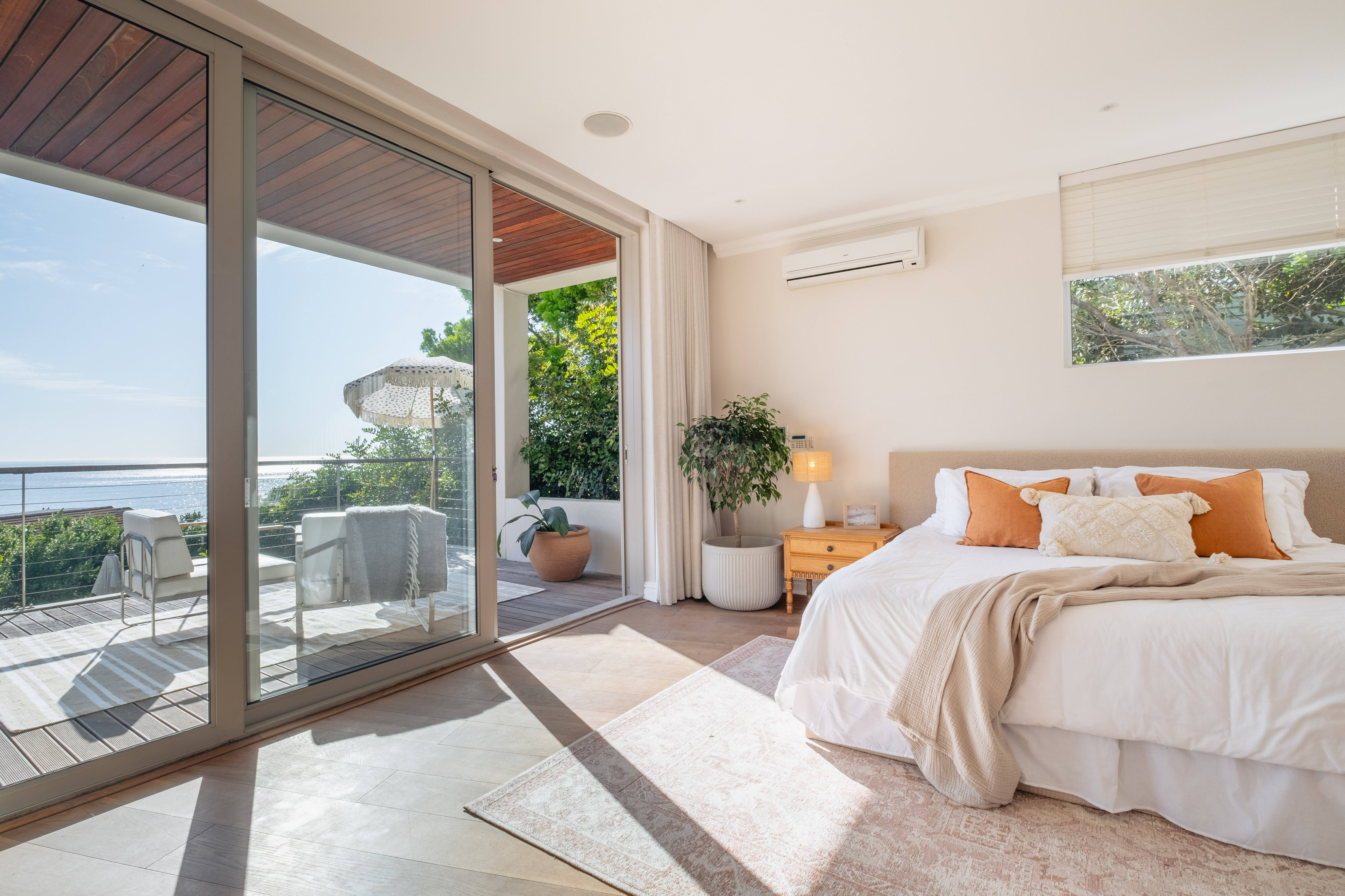 4 Bedroom Property for Sale in Camps Bay Western Cape